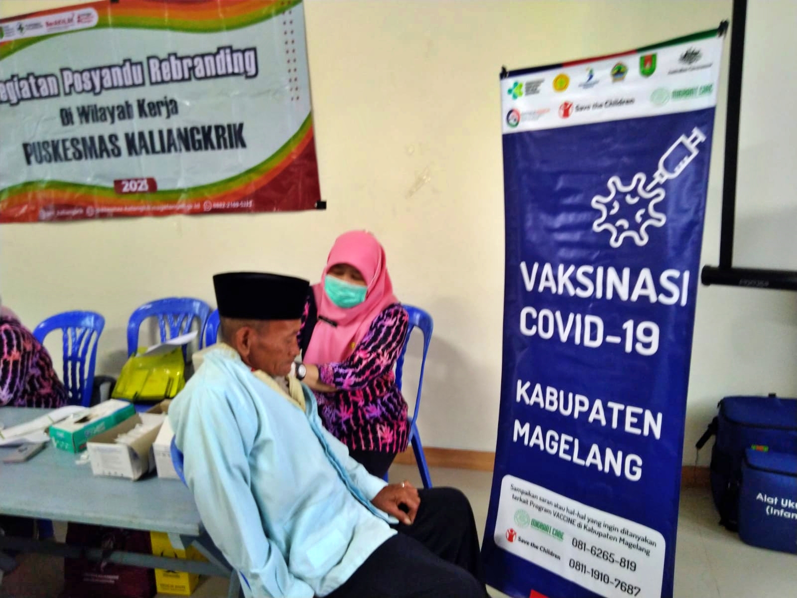 Vaksinasi di Kaliangkrik Magelang