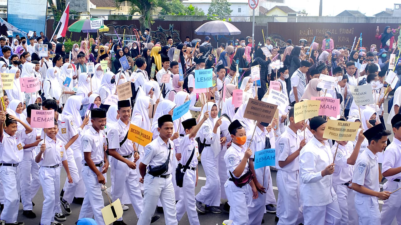 Kemeriahan Pawai Kota Magelang Rumah Bersama, Simbol Toleransi Beragama