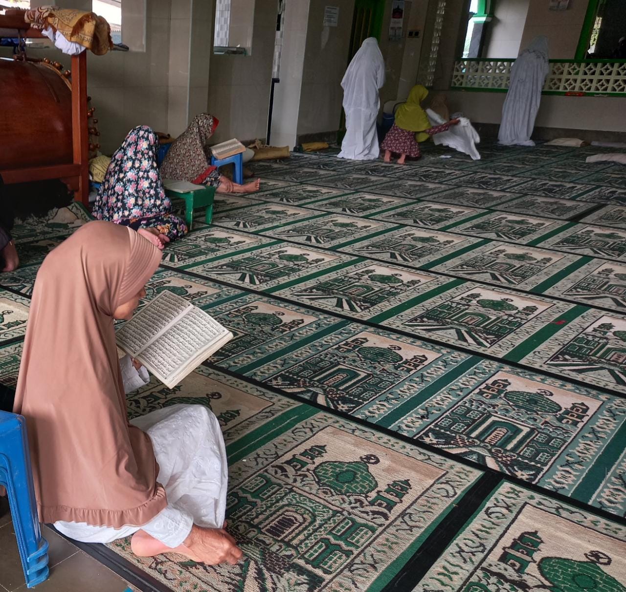 Melihat Semangat Santri Lansia di Ponpes Sepuh Payaman Magelang
