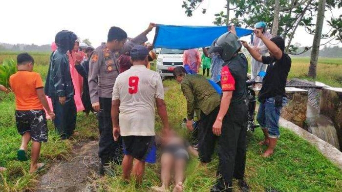 mayat pria ditemukan di saluran irigasi