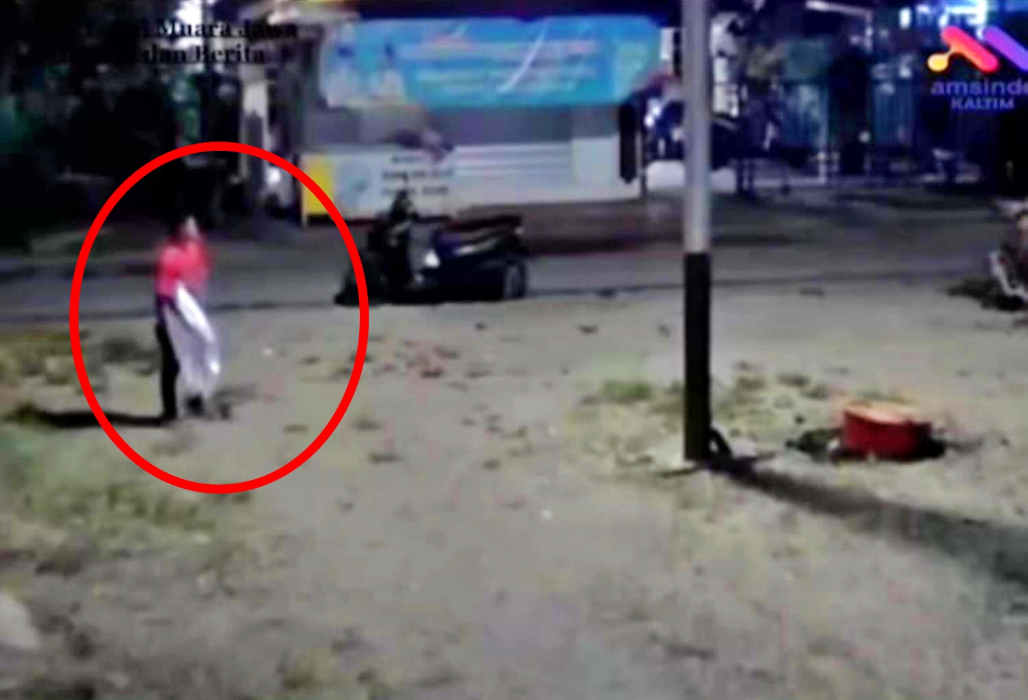 viral video rekaman cctv remaja mencuri jemuran