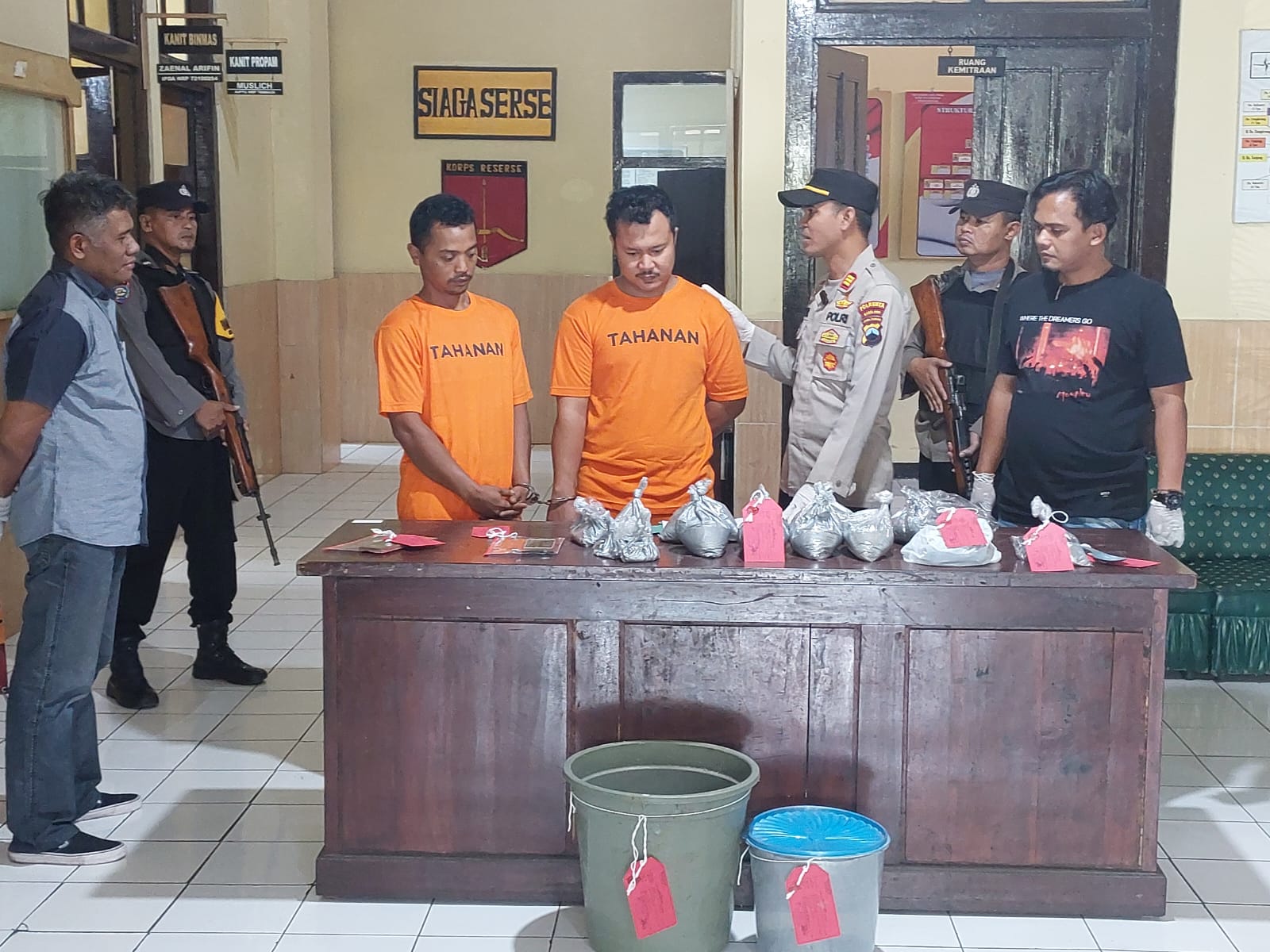 Pers Rils obat petasan di Polsek Muntilan