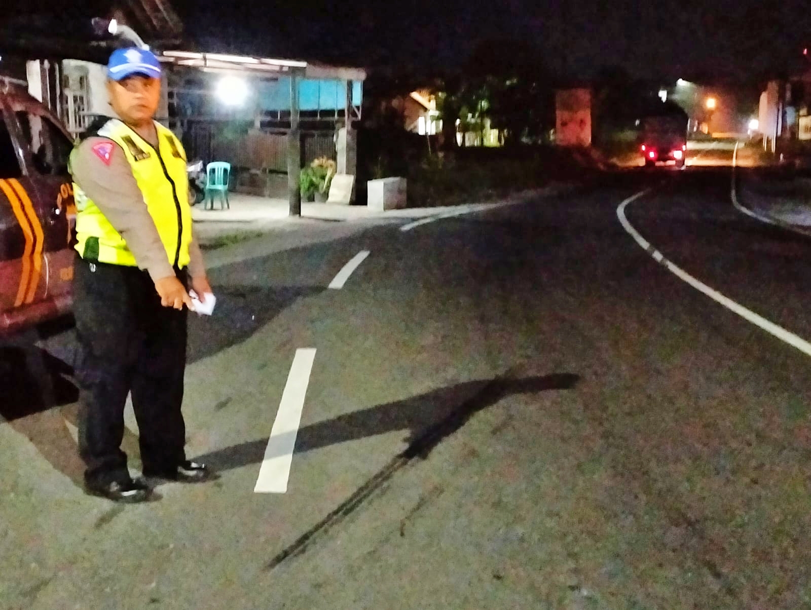 Petugas Satlantas Polresta Magelang saat olah TKP Kecelakaan maut di Muntilan