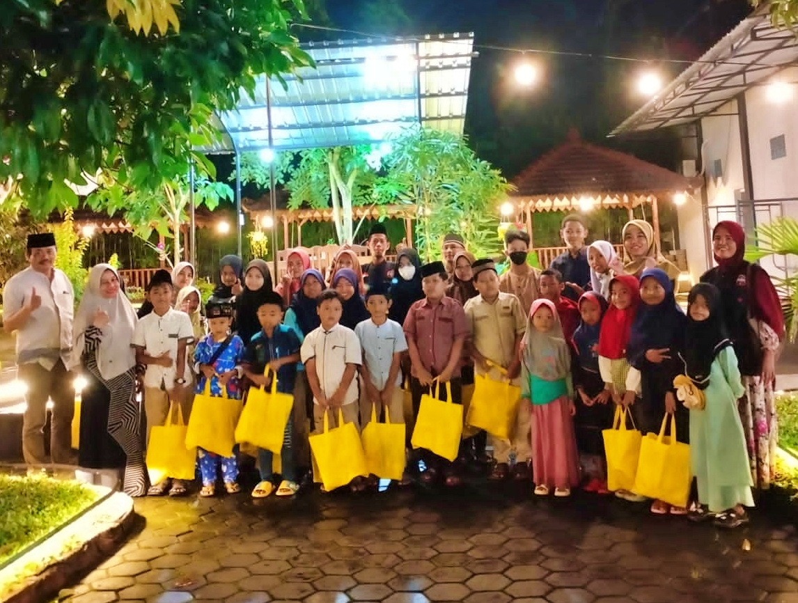 Resto Cafe Trafealde Magelang santunan anak yatim dan buka bersama