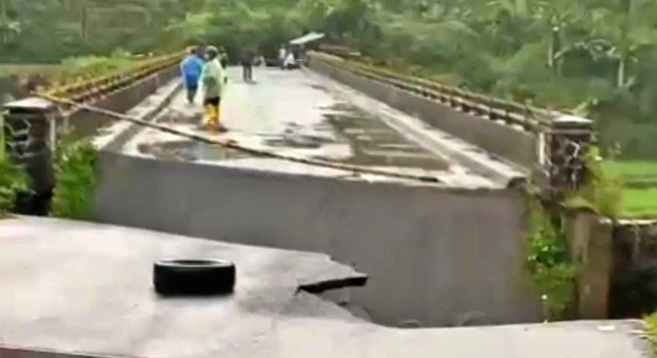 Jembatan Putus