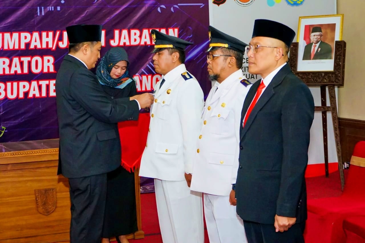 Pelantikan Pejabat Pemkab Magelang termasuk sejumlah Camat dan Sekcam