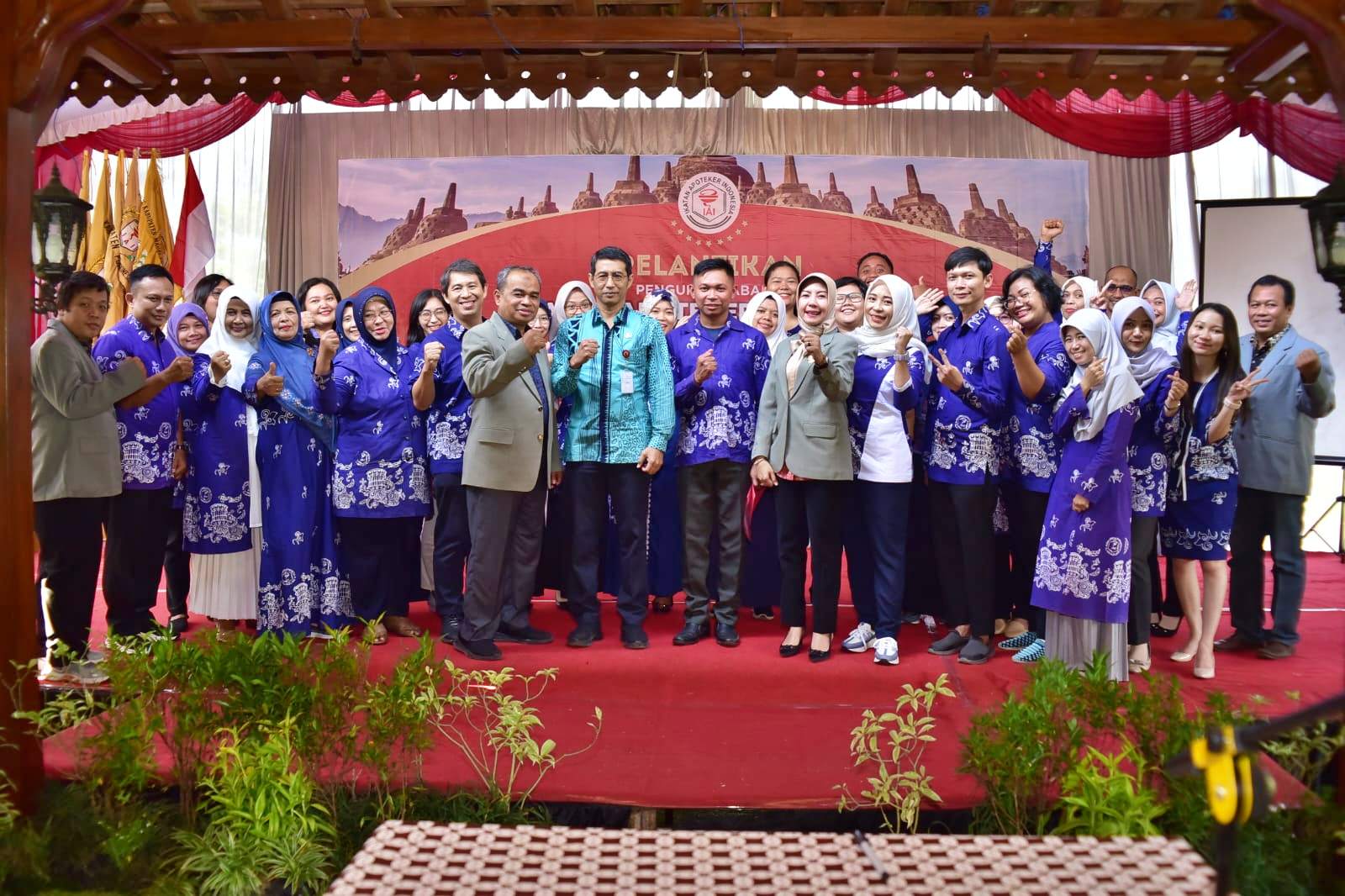 Pengurus Cabang Ikatan Apoteker Wilayah Kedu resmi dilantik di Magelang