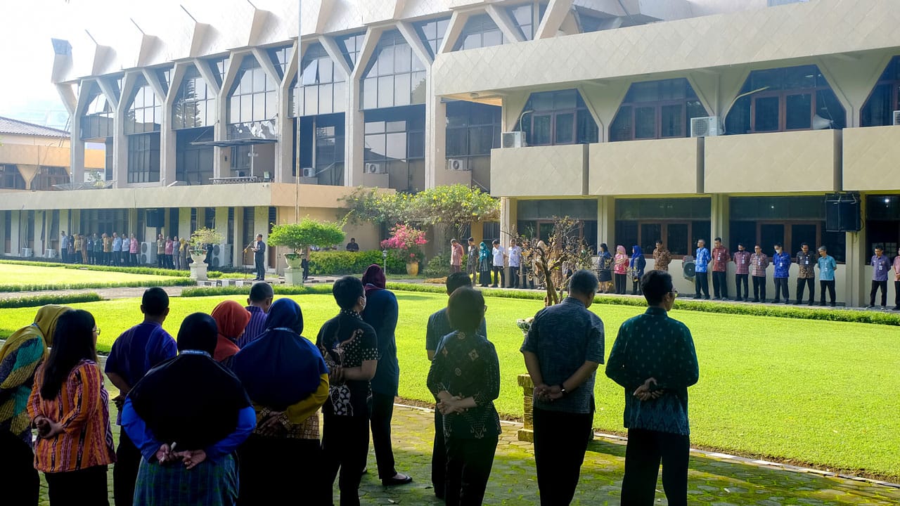 Hardiknas 2023, Pentingnya Ilmu dan Etika Bagi Generasi Muda