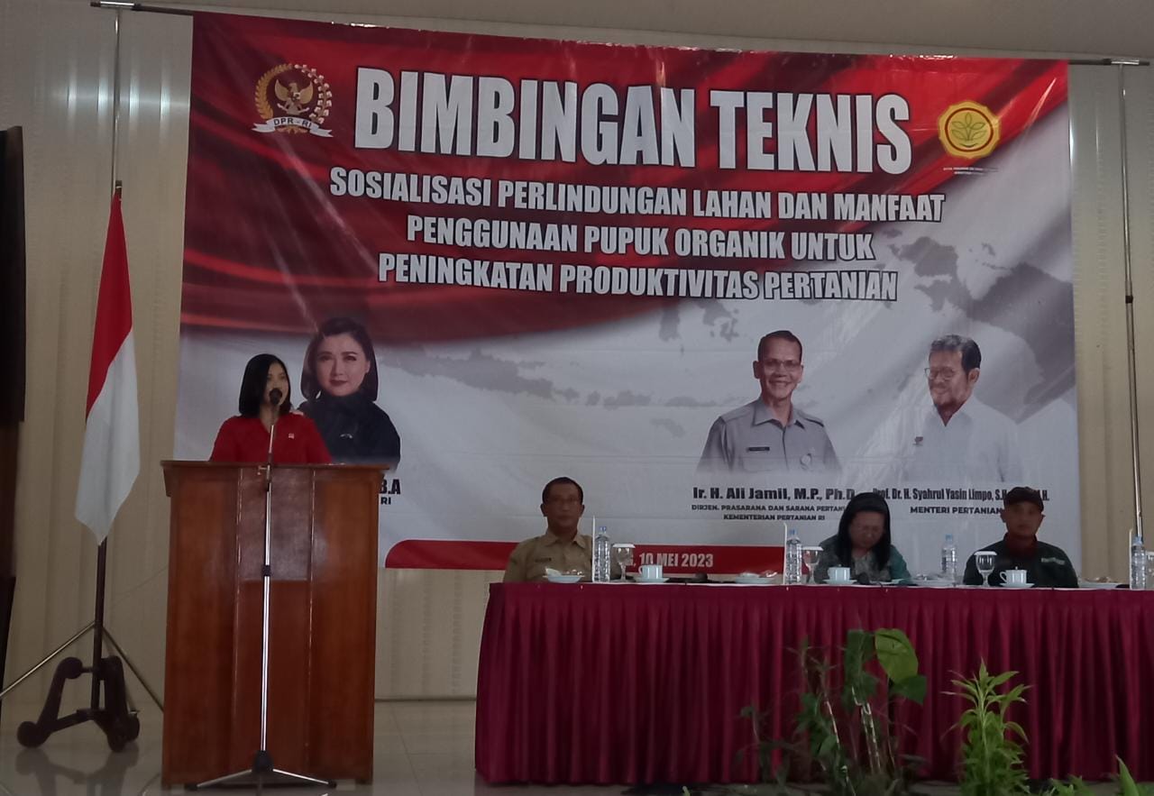 Vita Ervina Dorong Petani di Magelang Gunakan Pupuk Organik untuk Tingkatkan Produktivitas Lahan