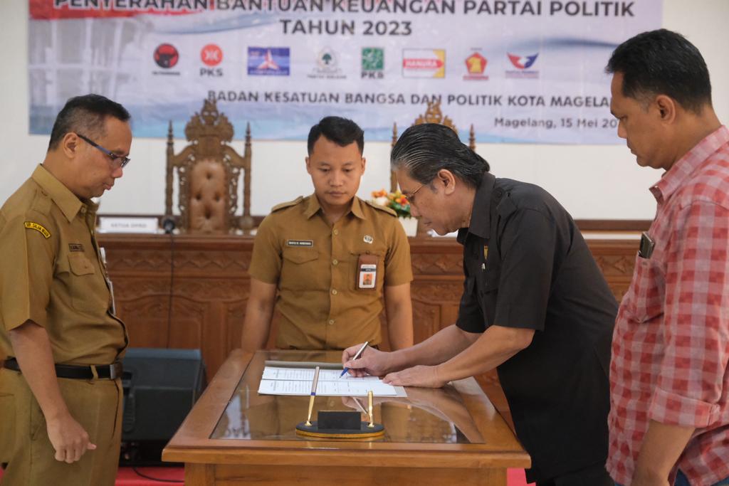 Pemkot Magelang Beri Bantuan Keuangan Sebesar Rp568 Juta untuk 8 Partai Politik