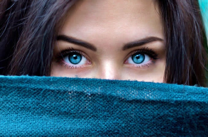 ilustrasi bule cantik di kampung belanda_foto istimewa