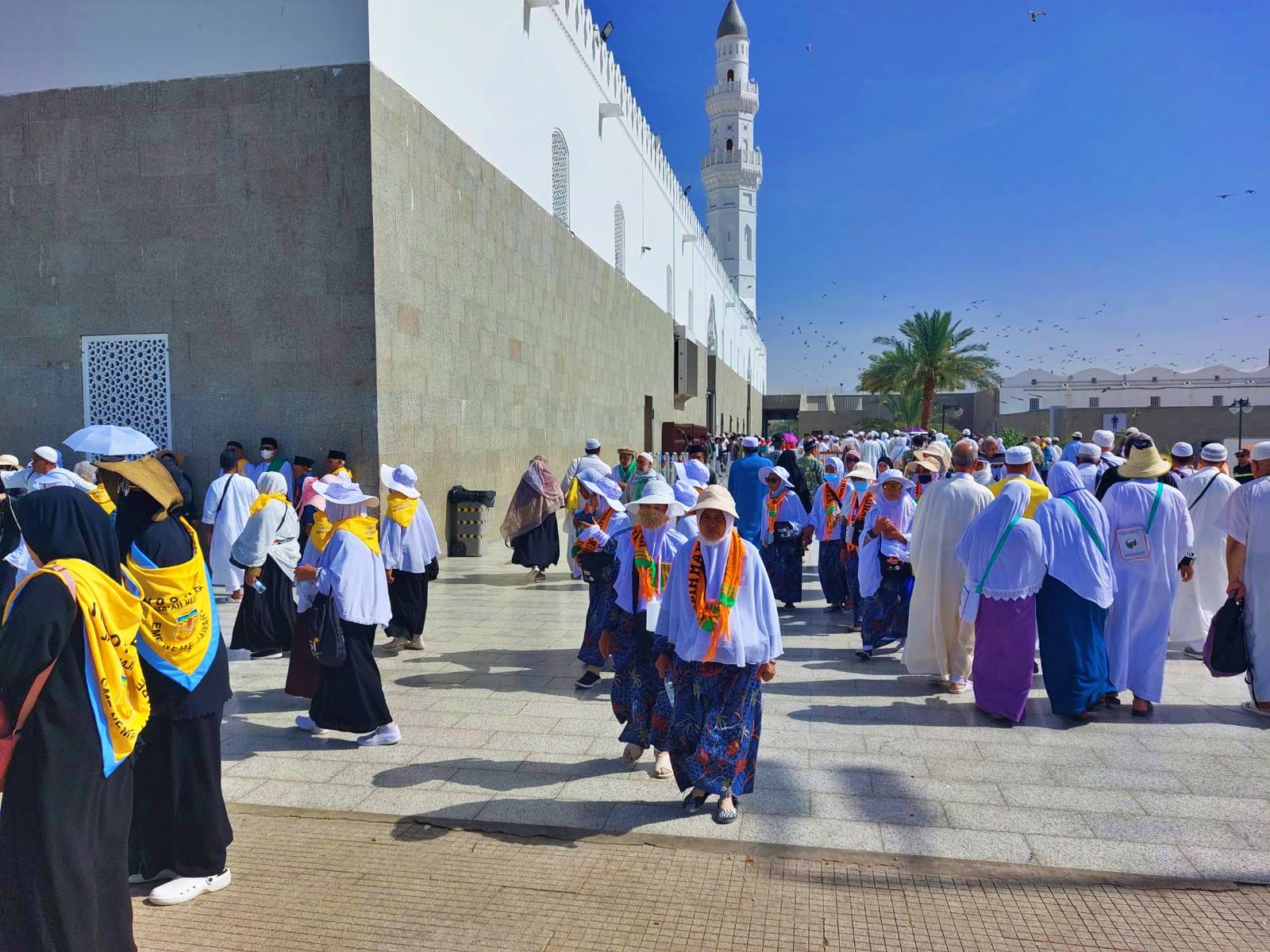 Calon Jemaah Haji asal Magelang lakukan City Tour di Madinah