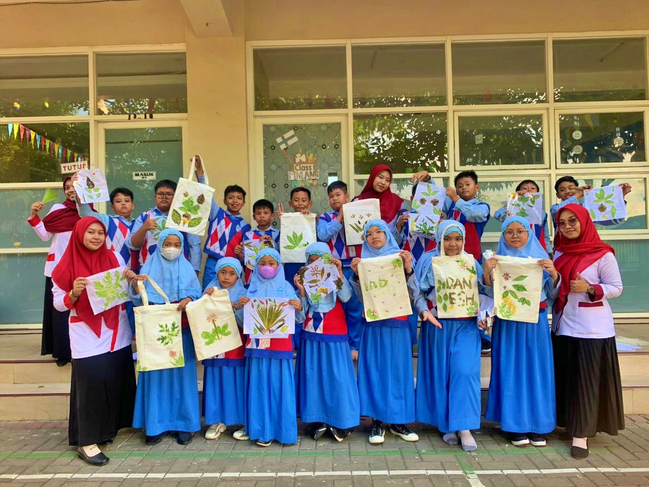 Mahasiswa UNIMMA Ciptakan Wirausahawan Cilik Melalui Usaha Ecoprint Sederhana