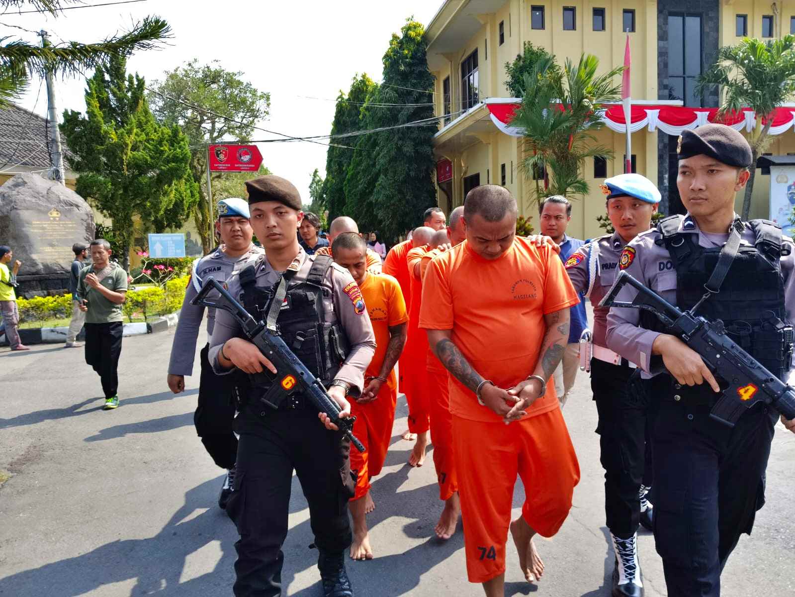 Pelaku pencurian dan penadah baterai tower BTS di Magelang
