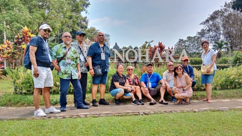 Warga Keturunan Jawa yang tinggal di luar negeri kumpul bareng di Borobudur_ foto Prokompim Kabupaten Magelang