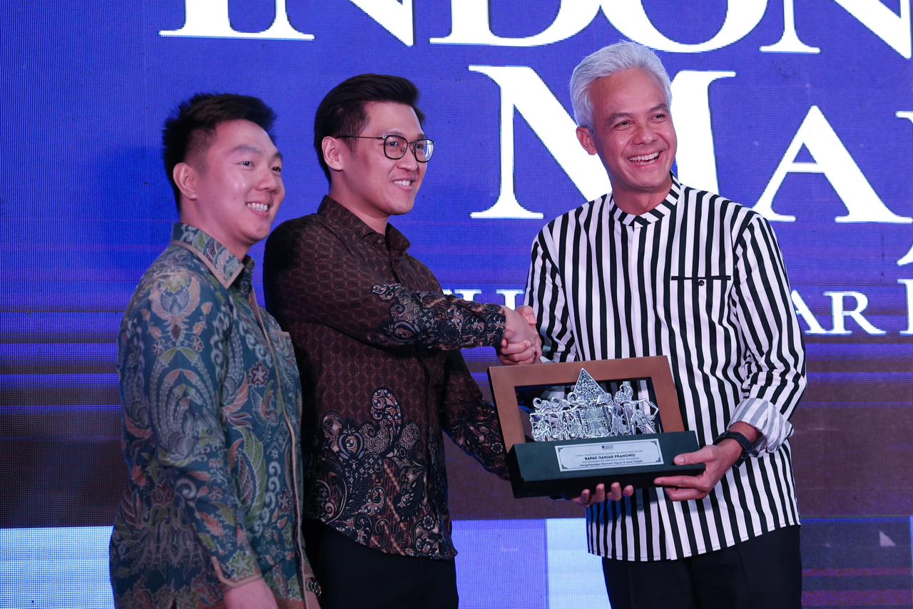 Sukses Kembangkan Ekonomi Digital di Jateng, Ganjar dapat Penghargaan dari Komunitas Investor Muda