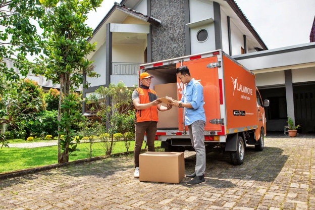 Jasa Pengiriman Lalamove untuk material bahan pondasi rumah