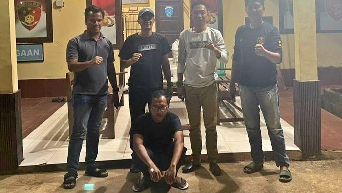 Kepala Sekolah yang Minta 13 Pelajar Menyodominya ditangkap polisi Dok. Polres Muara Enim