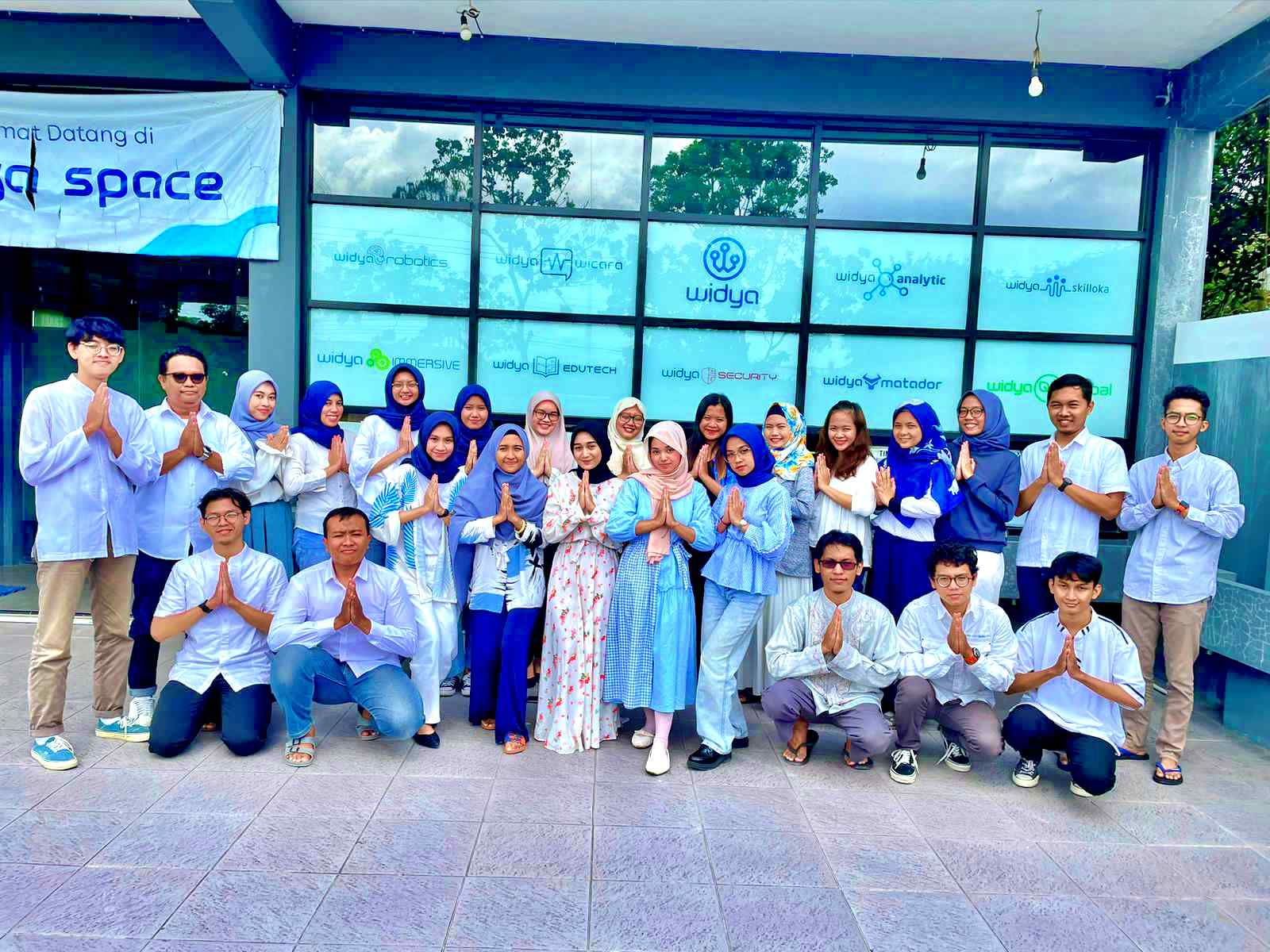 MBKM Universitas Amikom Yogyakarta Magang Marketing Komunikasi di Widya Analytic