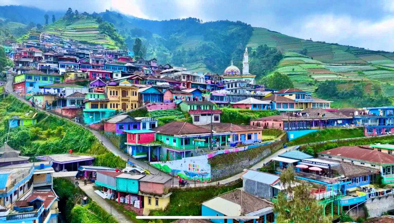 Nepal Van Java di Butuh Kaliangkrik Magelang lereng Gunung Sumbing