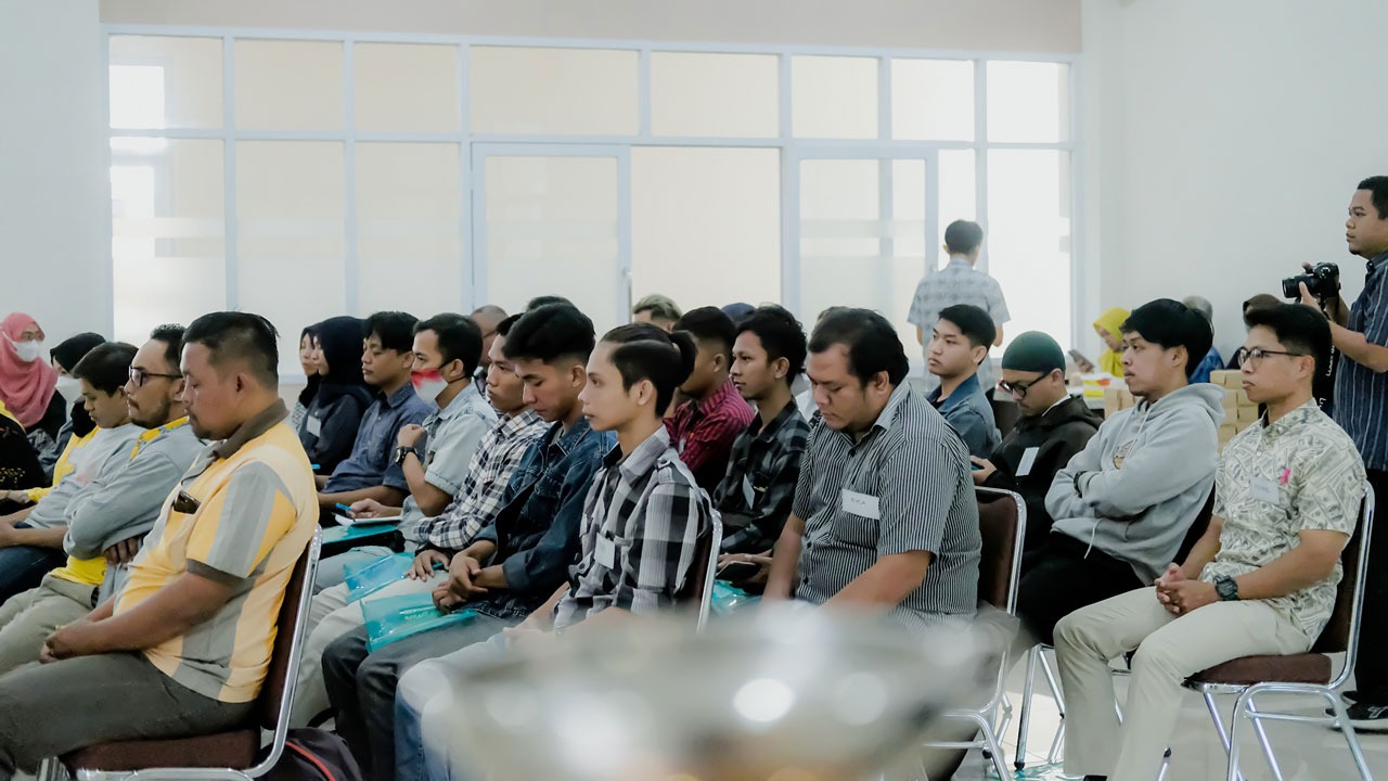 Pelaku IKM hingga Keluarga Buruh di Kota Magelang Ikuti Pelatihan Roasting Kopi