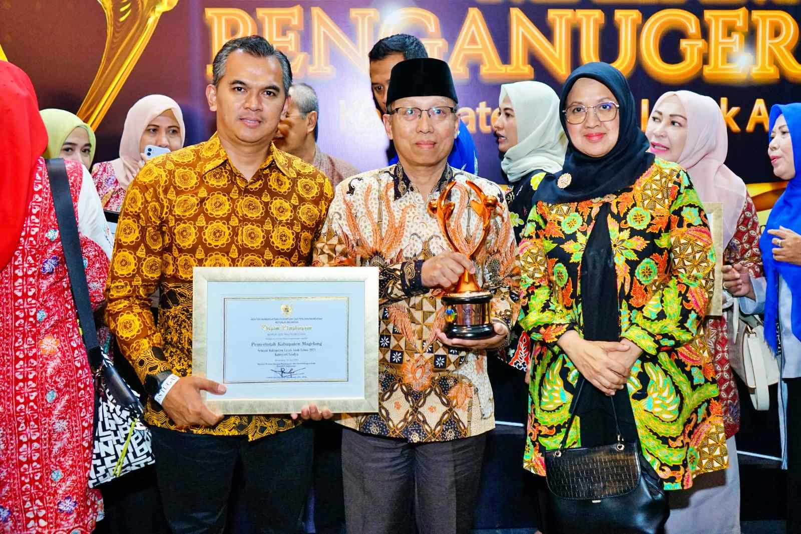 Pemerintah Kabupaten Magelang meraih penghargaan Kabupaten Layak Anak (KLA) kategori Nindya Tahun 2023 dari Kementerian Pemberdayaan Perempuan dan Perlindungan Anak (PPPA) R