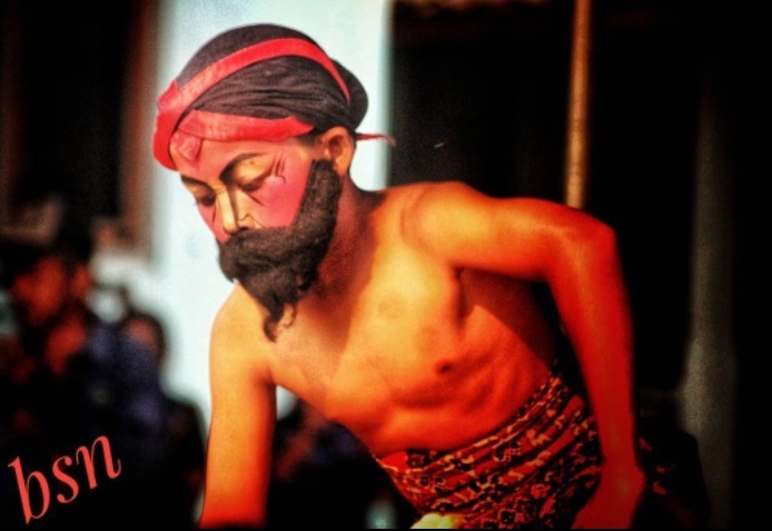 Salah satu Pentas Seni di festival Tlatah Bocah_foto instagram @BayuKfm