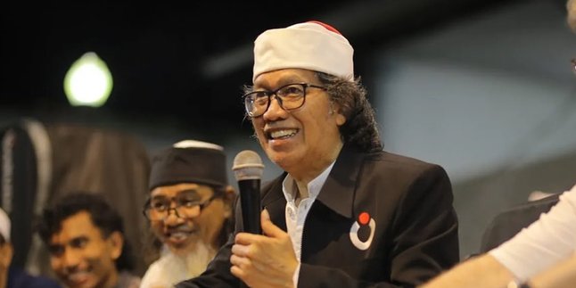 Presiden Jokowi Jenguk Cak Nun di RSUP Dr Sardjito Yogyakarta