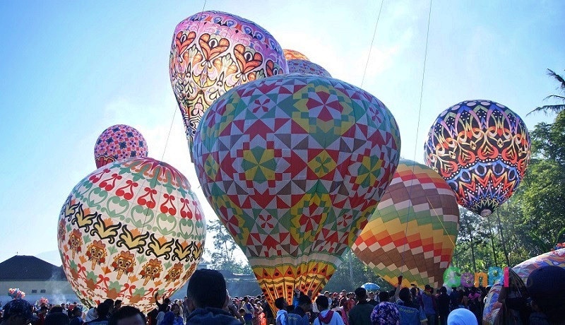 Balon Udara hiasi langit wonosobo_foto genpi