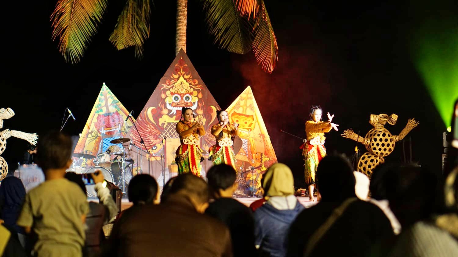 Festival Bhumi Atsanti Ke-2 di Borobudur