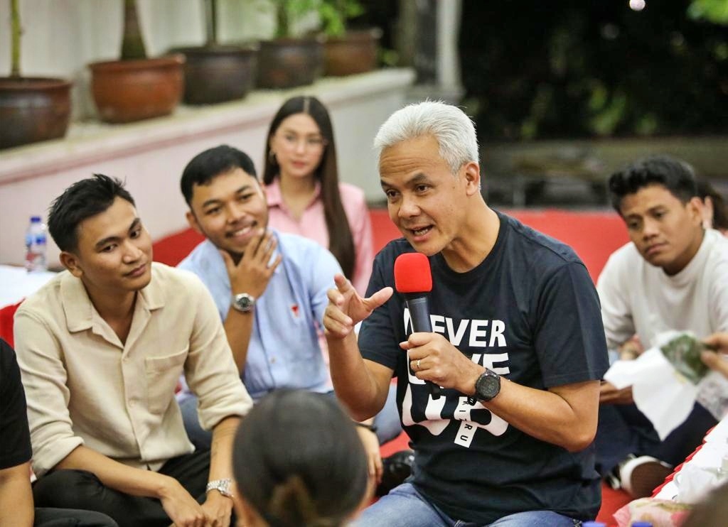 Ganjar saat bersama influencer
