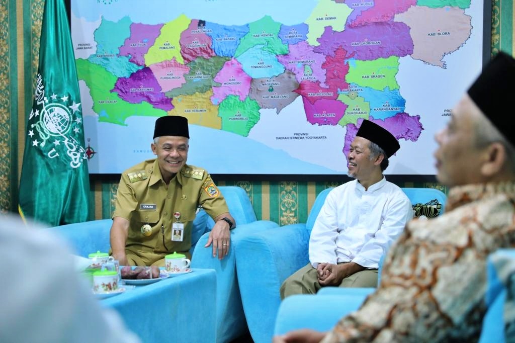Ganjar saat bertemu tokoh Muhammadiyah