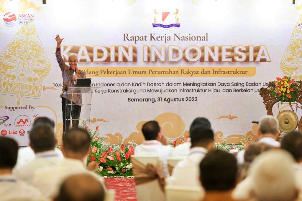 Ganjar saat hadiri Rakernas Kamar Dagang dan Industri (Kadin) Indonesia Bidang Pekerjaan Umum, Perumahan Rakyat, dan Infrastruktur