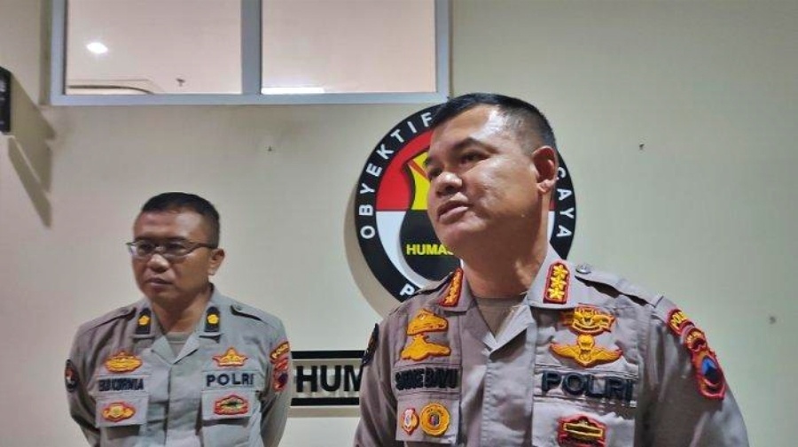 Kabidhumas Polda Jateng, Kombes Stevanus Satake Bayu di kantor Polda Jateng saat ungkap kasus perentasan handphone Kapolda