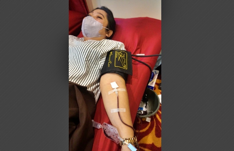 Karyawan Atria Hotel Magelang saat Donor Darah sambut HUT RI Ke 78