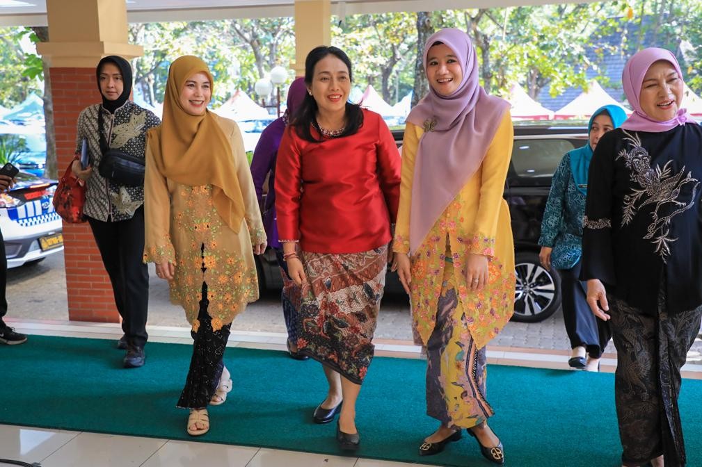 Menteri Pemberdayaan Perempuan dan Perlindungan Anak (PPPA), Bintang Puspayoga memuji Ketua Tim Penggerak PKK Jawa Tengah, Siti Atikoh Ganjar Pranowo