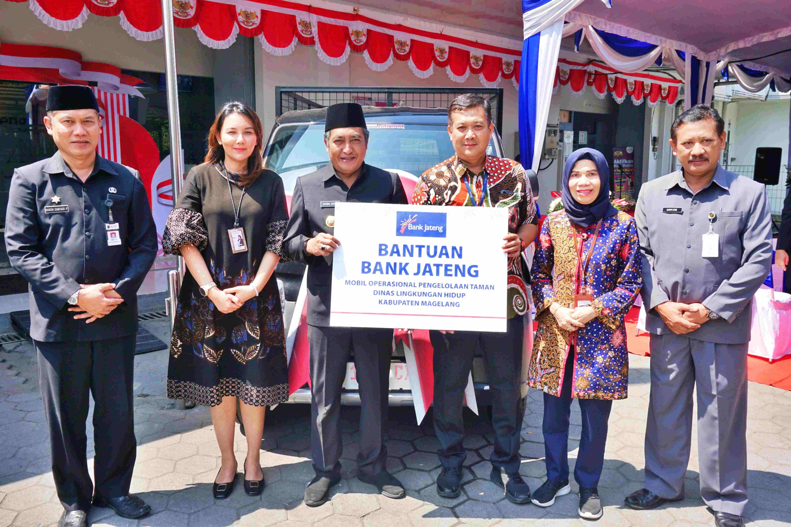 Pemkab Magelang terima bantuan hibah sebuah mobil