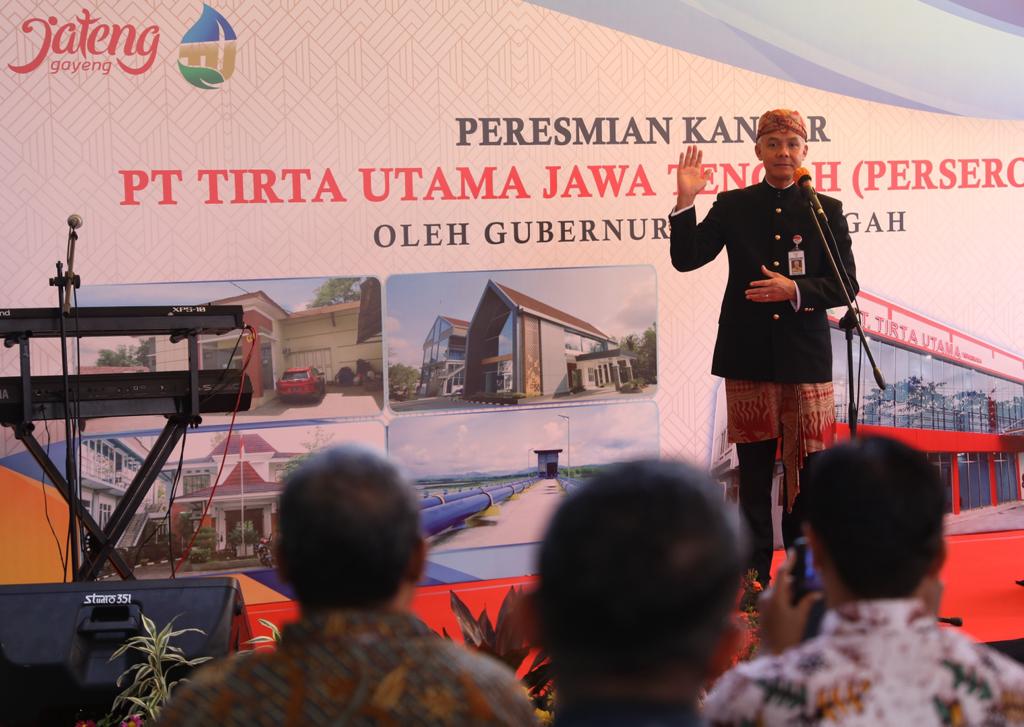 Musim Kemarau, Ganjar Minta PT Tirta Utama Jateng Perluas Cakupan Suplai Air Bersih
