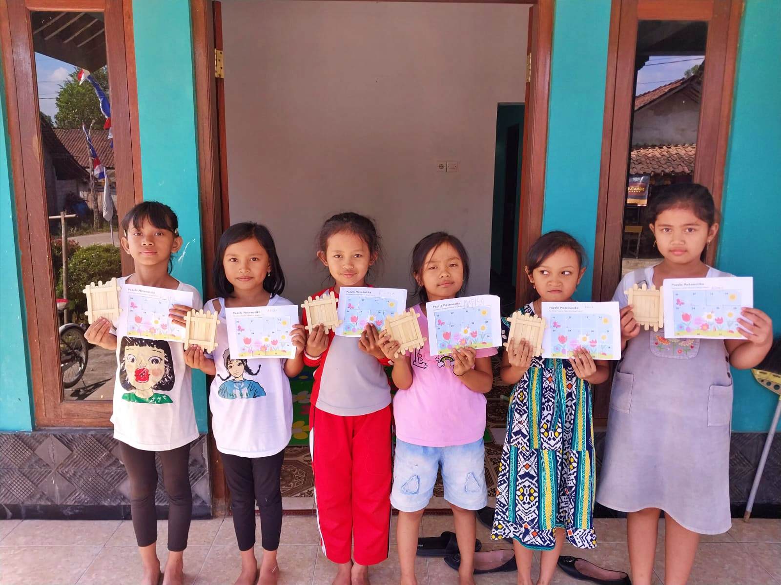 anak anak di Komunitas Belajar Kreatif di SDN Tampingan 01 yang didampingi PPMT UNIMMA