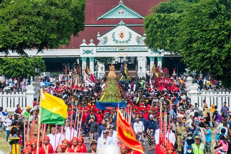 Grebeg Mulud Keraton Yogyakarta