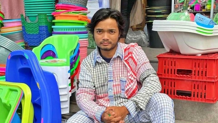 Outfit berbahan lap serbet karya Khoirul Anam_foto dok Khoirul Anam