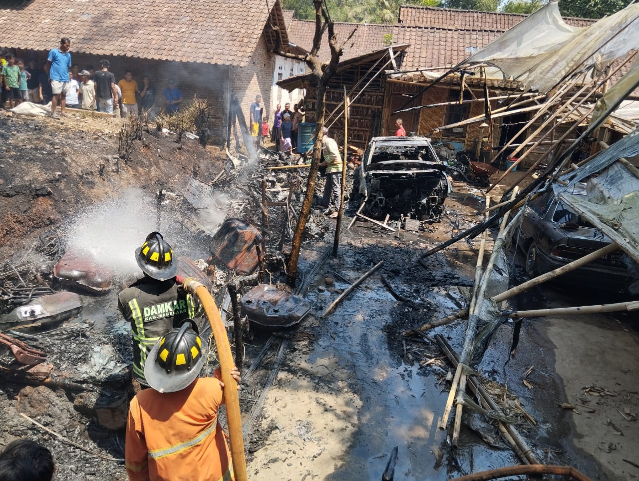 Kebakaran Bengkel di Tegalrejo Magelang, Api Diduga dari Sisa Pembakaran Sampah