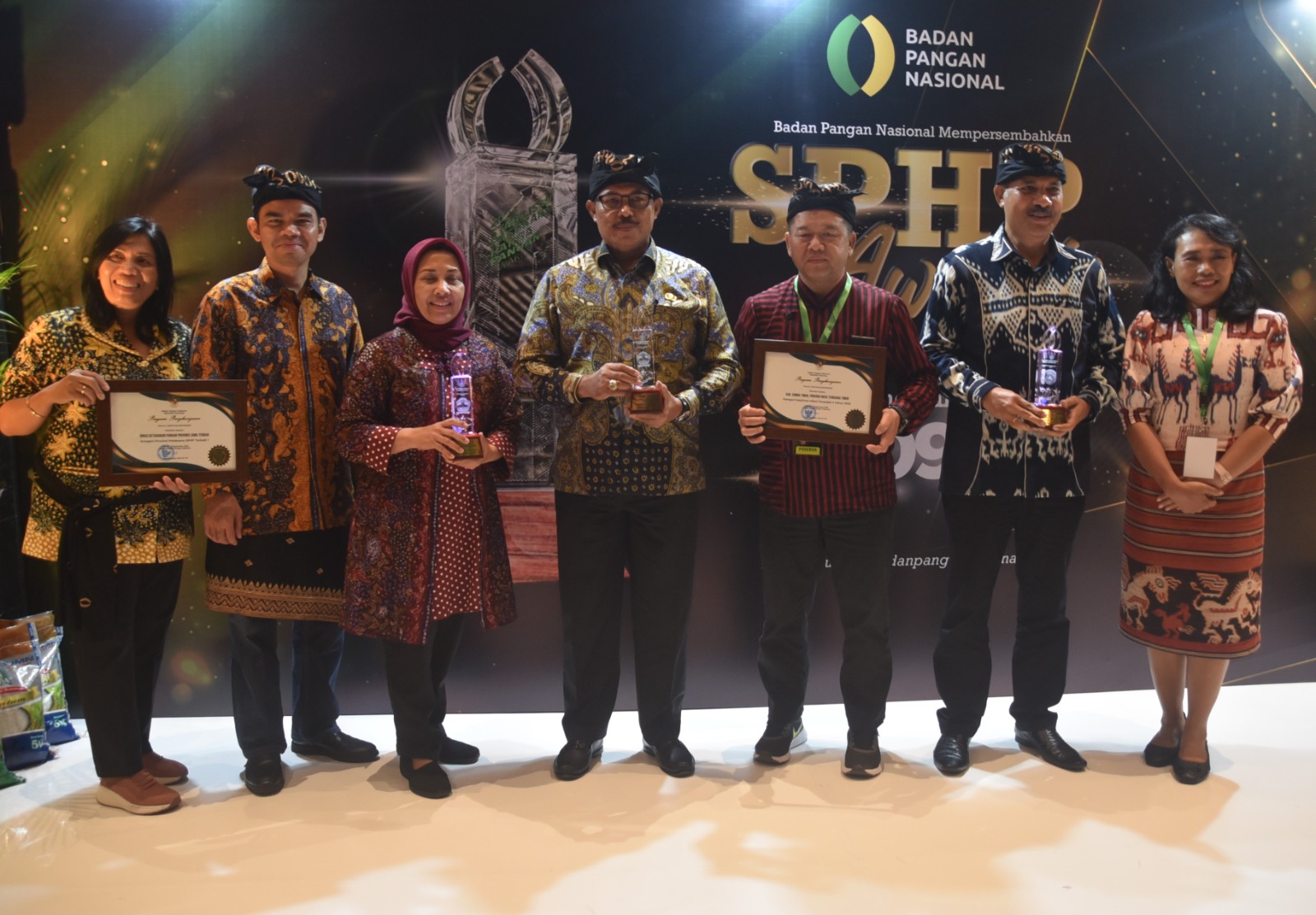 Tingkatkan Kebijakan dan Inovasi untuk Bangun Ketahanan Pangan, Jateng Raih Penghargaan SPHP Terbaik Pertama