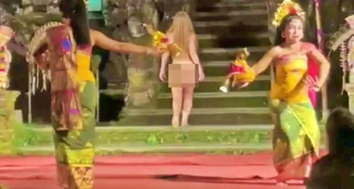tangkapan layar video salah satu kasus bule bugil di Bali