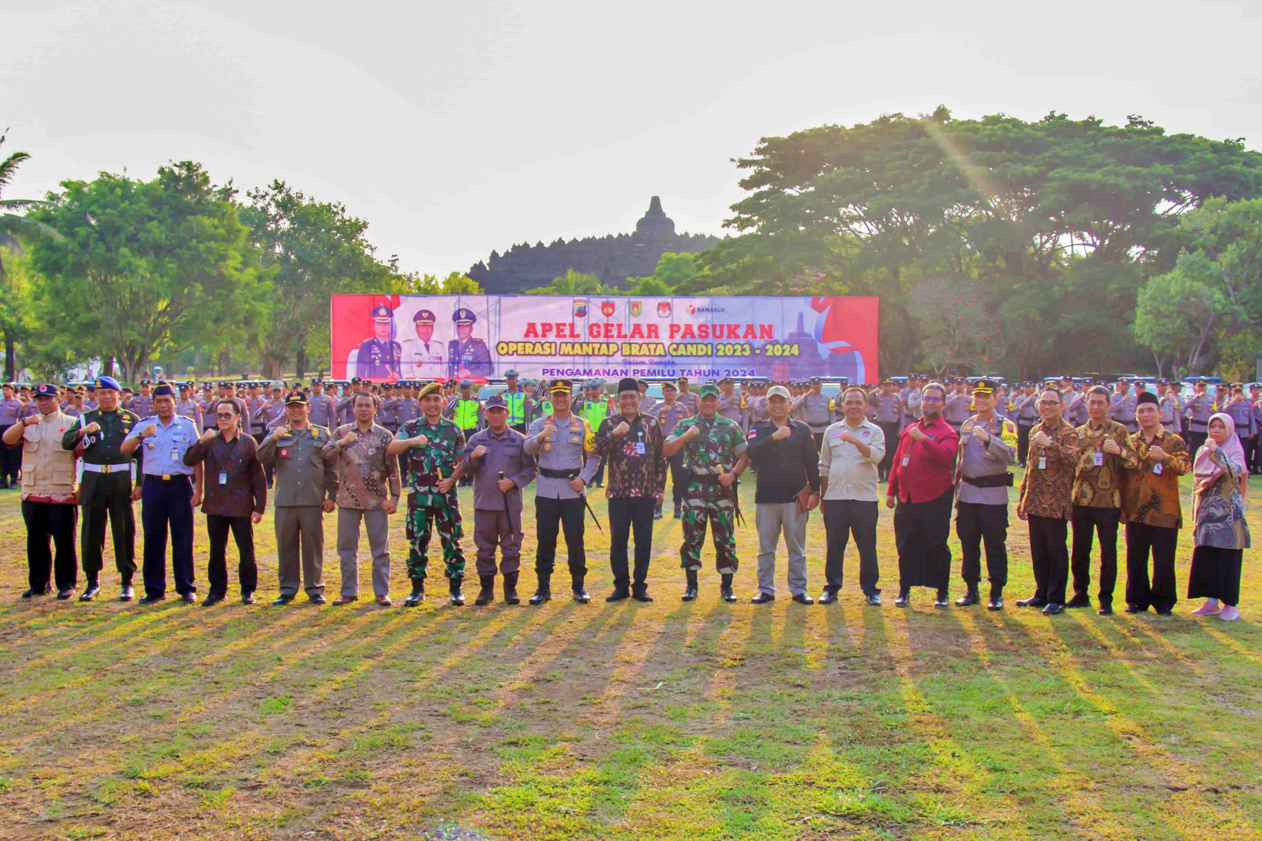 Apel Pasukan Mantab Brata Candi 2023-2024 di Magelang