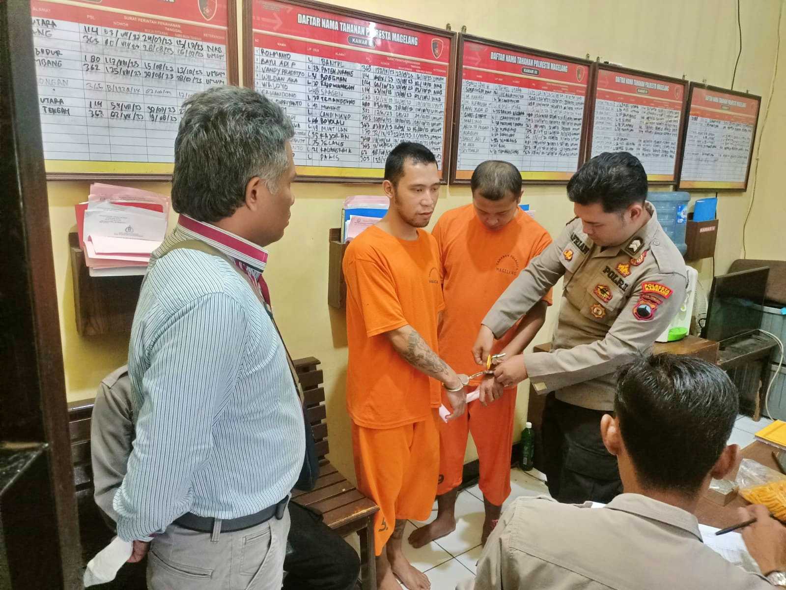 Dua tersangka pencurian sepeda motor di Muntilan dilimpahkan ke Kajari
