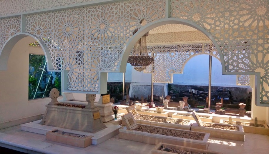 Makam KH Ahmad Abdul Haq atau Mbah Mad di Santren Watucongol Gunungpring Muntilan Magelang