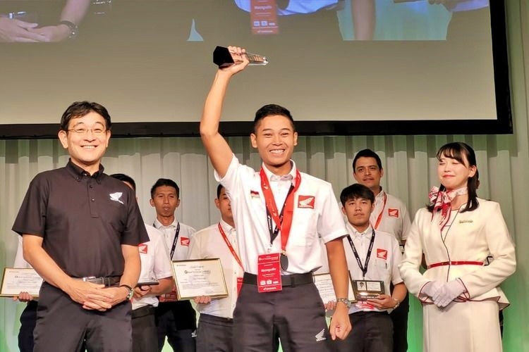 Montir atau teknisi sepeda motor honda asal Magelang jadi juara dunia