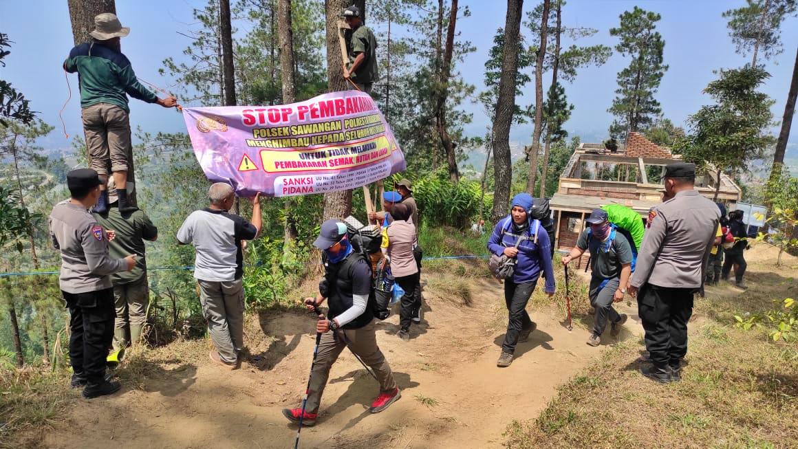 Sosialisasi Pencegahan Karhutla di Gunung Merbabu: Upaya Bersama Lindungi Alam
