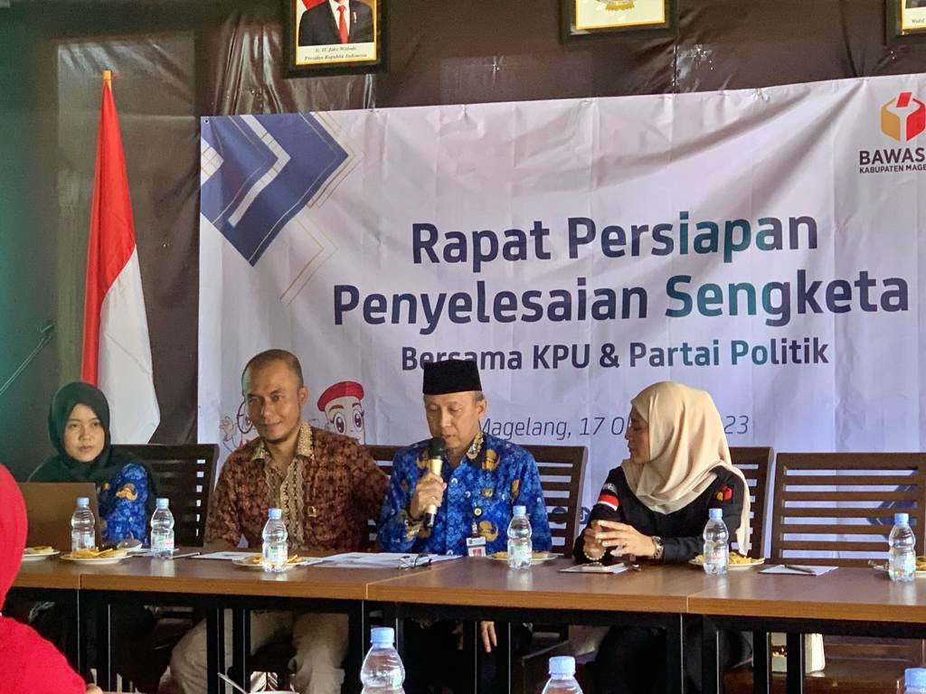 Rapat Persiapan Penyelesaian Sengketa Pemilu oleh Bawaslu Kabupaten Magelang